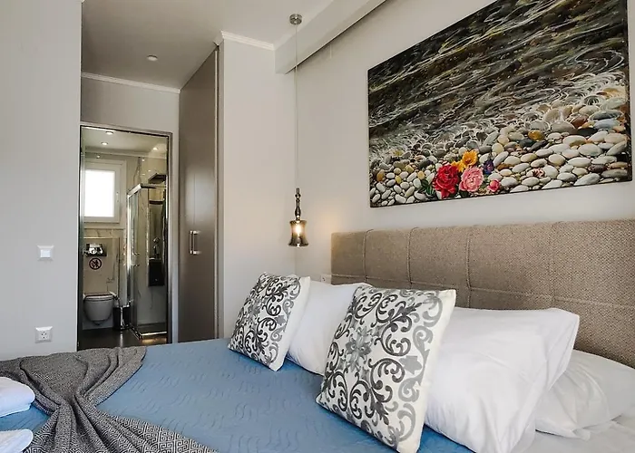 Pelagia Apartment By Kormaris
